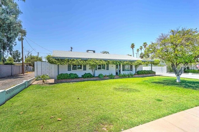 4019 E Turney Ave in Phoenix, AZ - Building Photo - Building Photo