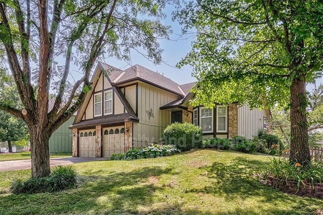3521 Remington Ln in Leavenworth, KS - Building Photo - Building Photo