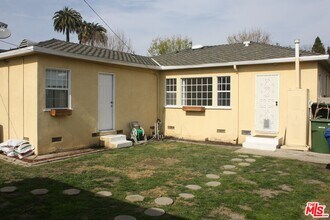 2561 Tilden Ave in Los Angeles, CA - Building Photo - Building Photo