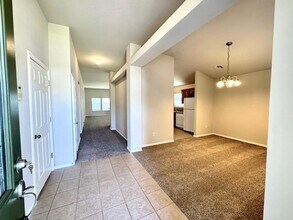 10652 NW 33rd St in Yukon, OK - Building Photo - Building Photo