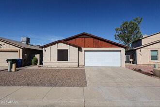 19810 N 4th St in Phoenix, AZ - Building Photo - Building Photo