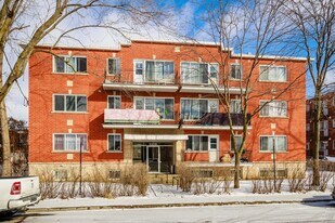 9361 Francoeur St in Montréal, QC - Building Photo