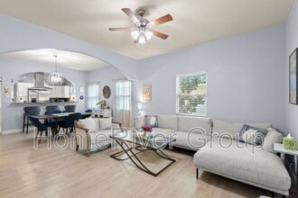 2815 N Taliaferro Ave in Tampa, FL - Building Photo - Building Photo