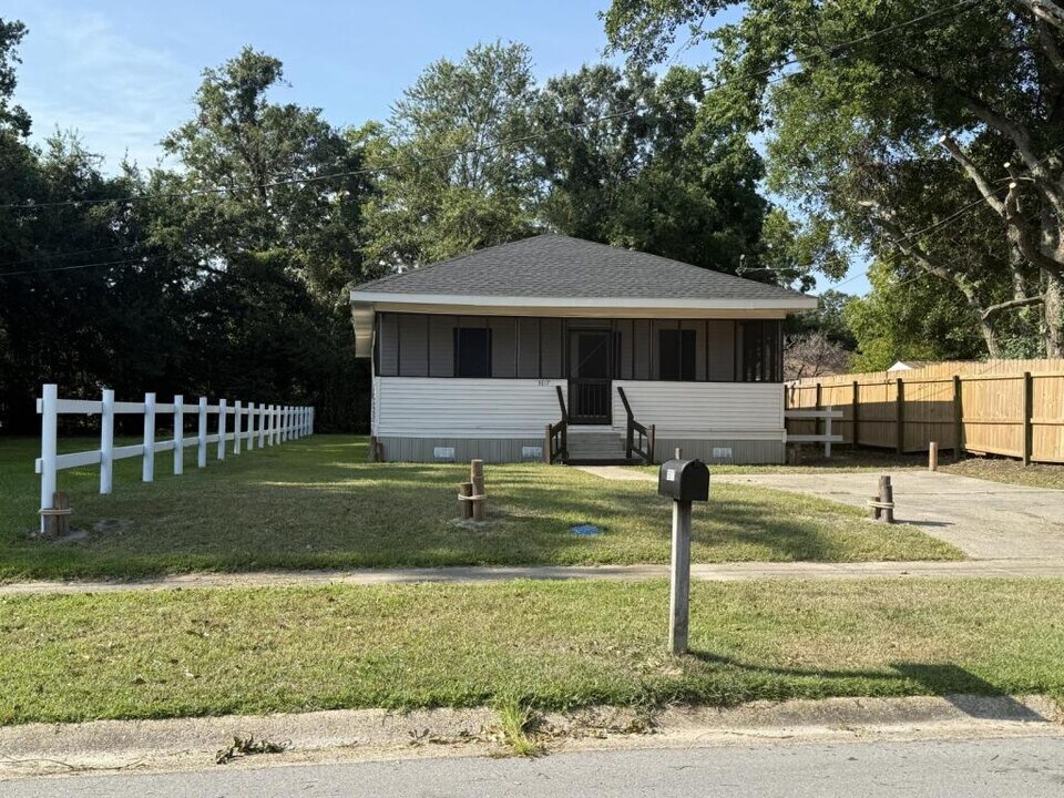 3617 22nd St in Gulfport, MS - Foto de edificio