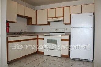 208 E Palmer Lake Dr in Pueblo West, CO - Building Photo - Building Photo