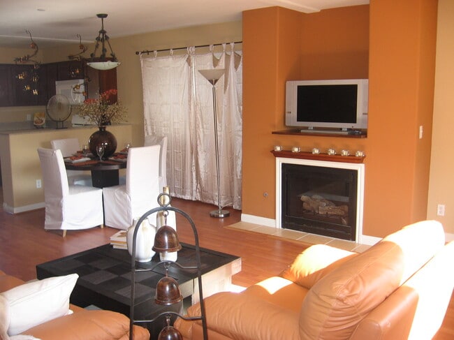 13801 Hoyt St in Pacoima, CA - Building Photo - Building Photo