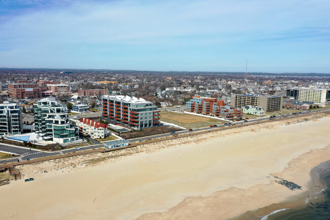 365 Ocean Blvd in Long Branch, NJ - Building Photo - Building Photo