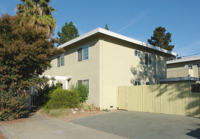 928 Ravenscourt in San Jose, CA - Building Photo - Building Photo