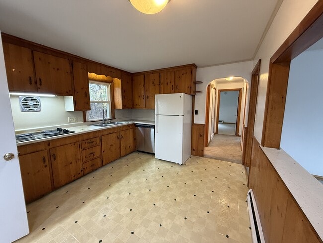 63 Vera St in Portland, ME - Building Photo - Building Photo