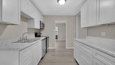 1114 Ruddell Dr in Kokomo, IN - Building Photo - Building Photo