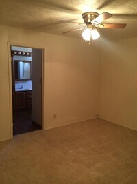 6085 Greyhound Rd photo'