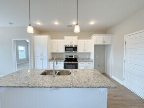 310 Parkersburg Ln in Statesboro, GA - Building Photo - Building Photo