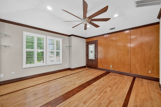 property at 3206 Arbor St