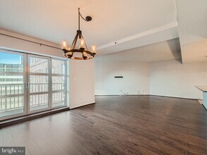 250 President St in Baltimore, MD - Building Photo - Building Photo