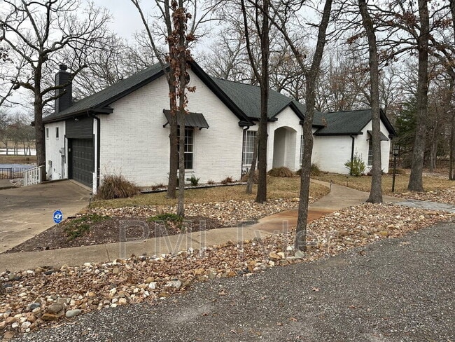 239 Co Rd 3346 in Emory, TX - Building Photo - Building Photo