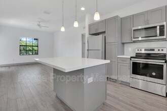 600 NE 14th Ct in Fort Lauderdale, FL - Building Photo - Building Photo