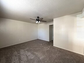 207 Northern Dove Ln, Unit B in Copperas Cove, TX - Building Photo - Building Photo