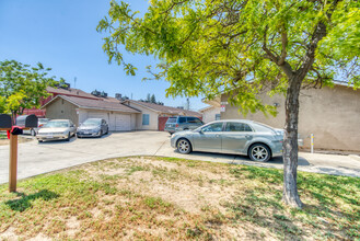 508-512 S Dearing Ave in Fresno, CA - Building Photo - Building Photo