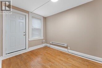 684 Bronson Ave in Ottawa, ON - Building Photo - Building Photo