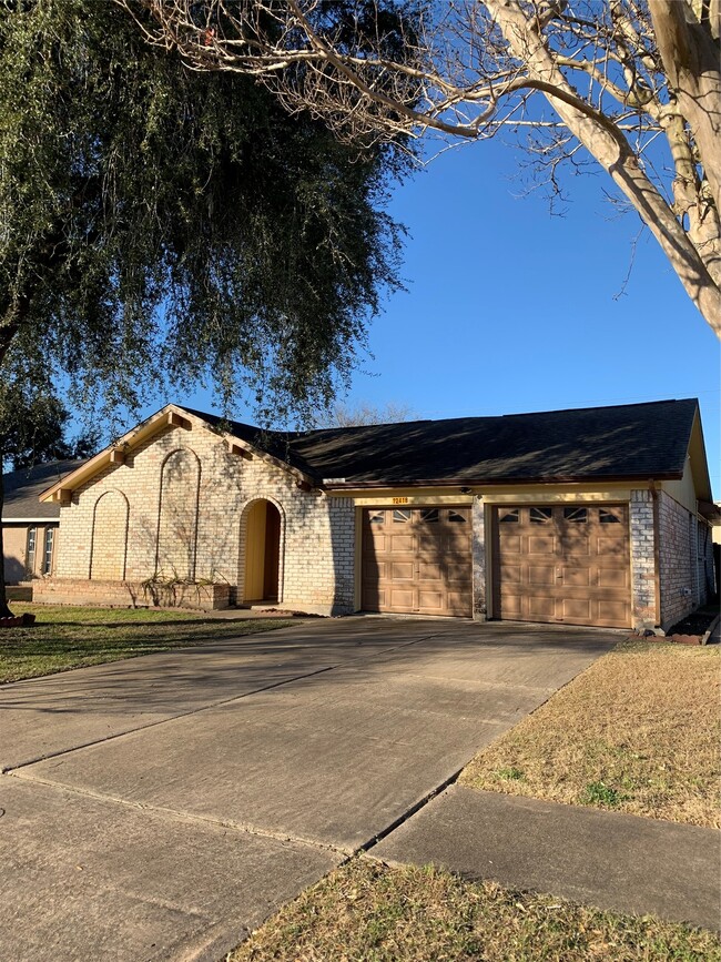 property at 12418 South Dr