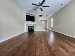 19 Barnett Shoals Dr in Weaverville, NC - Building Photo - Building Photo