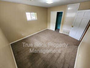 1201 S High School St in Ada, OK - Building Photo - Building Photo