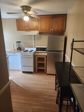 26 W Union St in Burlington, NJ - Building Photo - Building Photo
