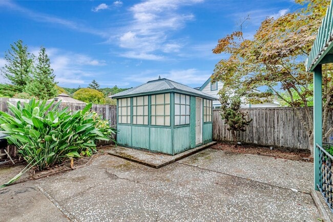 property at 1520 Hexem Ave