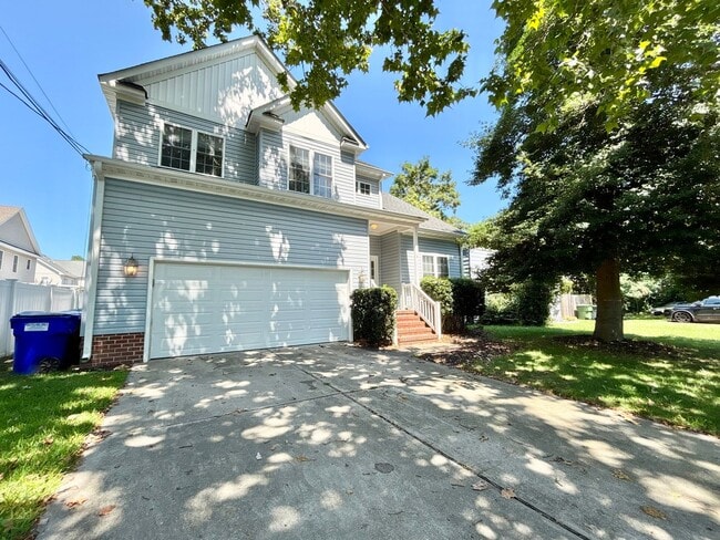 property at 1810 Parkview Ave