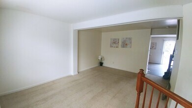 12921 Freestone Ct in Woodbridge, VA - Foto de edificio - Building Photo