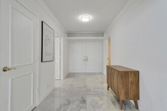 5380 N Ocean Dr, Unit 22J in Riviera Beach, FL - Building Photo - Building Photo