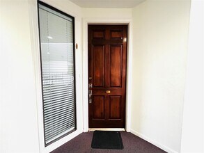 5200 Weslayan St in Houston, TX - Building Photo - Building Photo