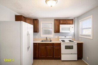 1037 Bement St in Lansing, MI - Building Photo - Building Photo