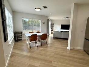 7456 Pusch Ridge Loop in Austin, TX - Building Photo - Building Photo