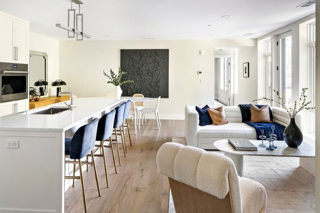 property at 20 Kinmonth Rd