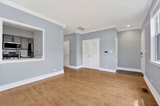 754 W Evergreen Ave in Chicago, IL - Building Photo - Building Photo