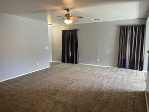 2741 E Bagdad Rd in San Tan Valley, AZ - Building Photo - Building Photo