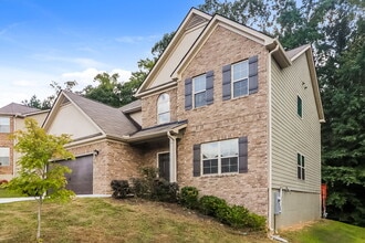490 Dutchview Dr in Atlanta, GA - Building Photo - Building Photo