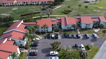 5403 SE Miles Grant Rd, Unit 108 in Stuart, FL - Building Photo