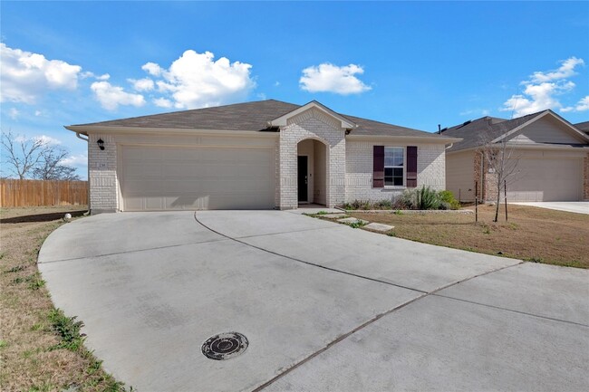 238 Sickle Lp in Uhland, TX - Building Photo - Building Photo