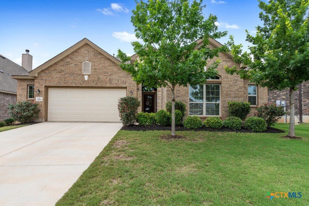 1019 Stone Crossing in New Braunfels, TX - Building Photo