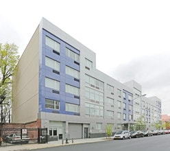 Dekalb 1209 in Brooklyn, NY - Foto de edificio - Building Photo