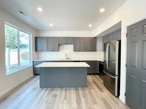 12818 N Jaydee Ln in Spokane, WA - Building Photo - Building Photo