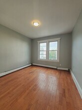 127 W 11th St in Bayonne, NJ - Building Photo - Building Photo