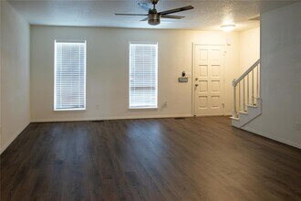 3039 W Wilshire Blvd in Oklahoma City, OK - Building Photo - Building Photo