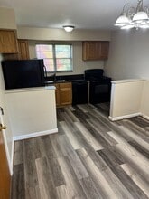 322 Delray Rd, Unit Delray Unit 4 in Louisville, KY - Building Photo - Building Photo