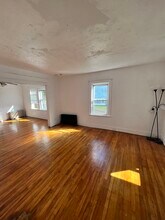 183 Hamilton St in Worcester, MA - Building Photo - Building Photo