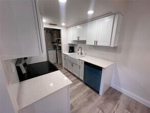 820 SW 12th Ave in Fort Lauderdale, FL - Building Photo - Building Photo