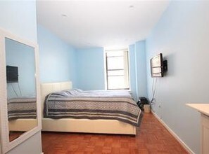 1 Greene St, Unit 105 in Jersey City, NJ - Building Photo - Building Photo