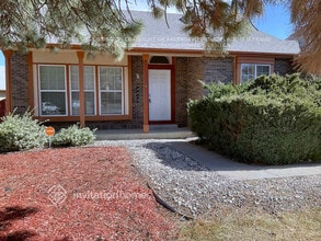 4672 Biscay St in Denver, CO - Building Photo - Building Photo